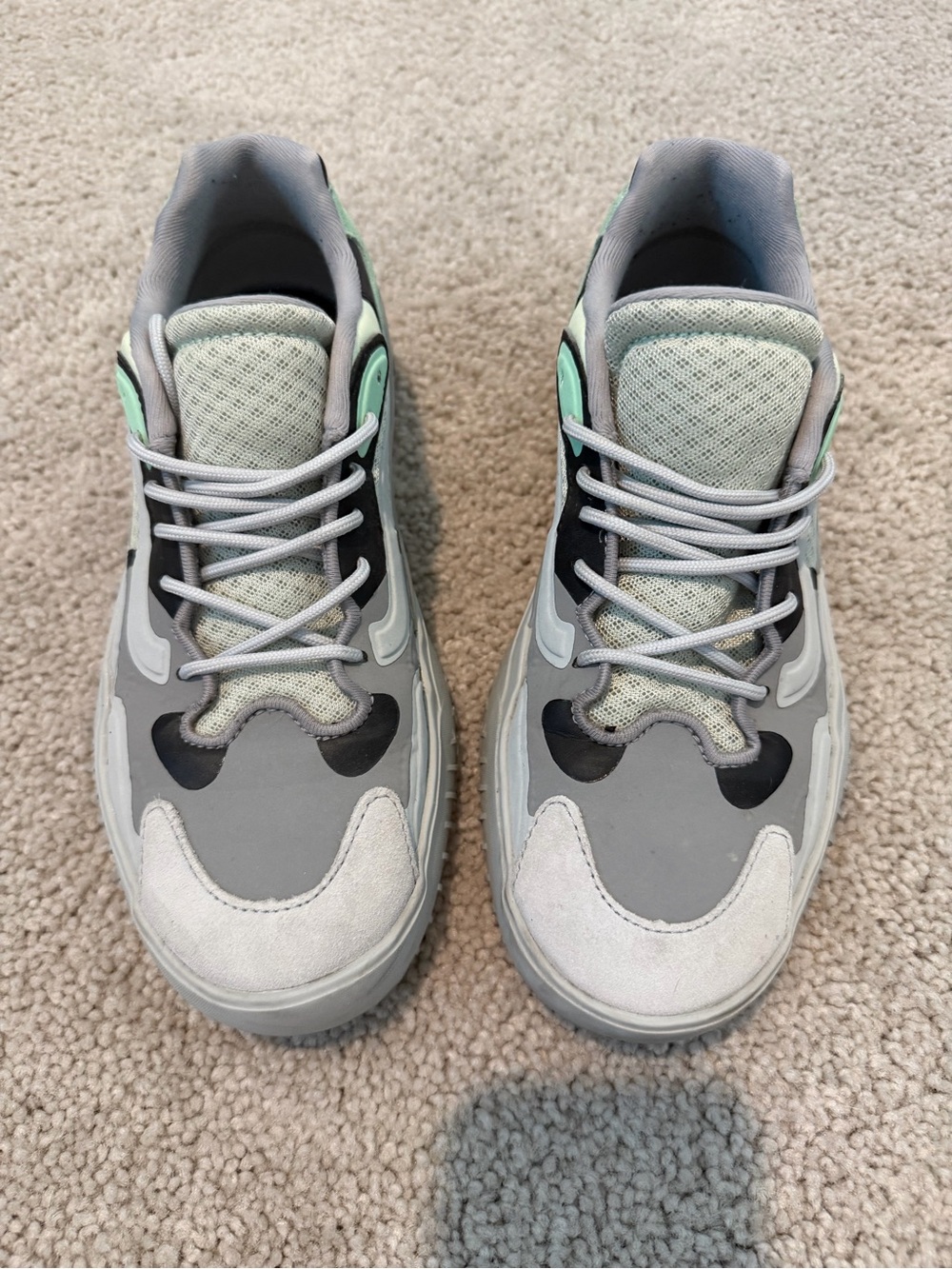 Vans City TRL limited in mint and grey. Mens 7.0 Women’s 8.5.